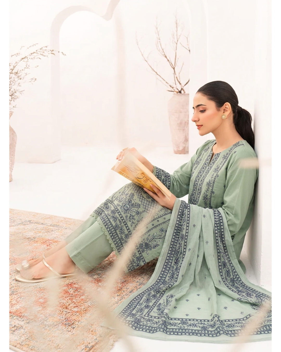 Elegant Summer 3PC Embroided Lawn Suit
