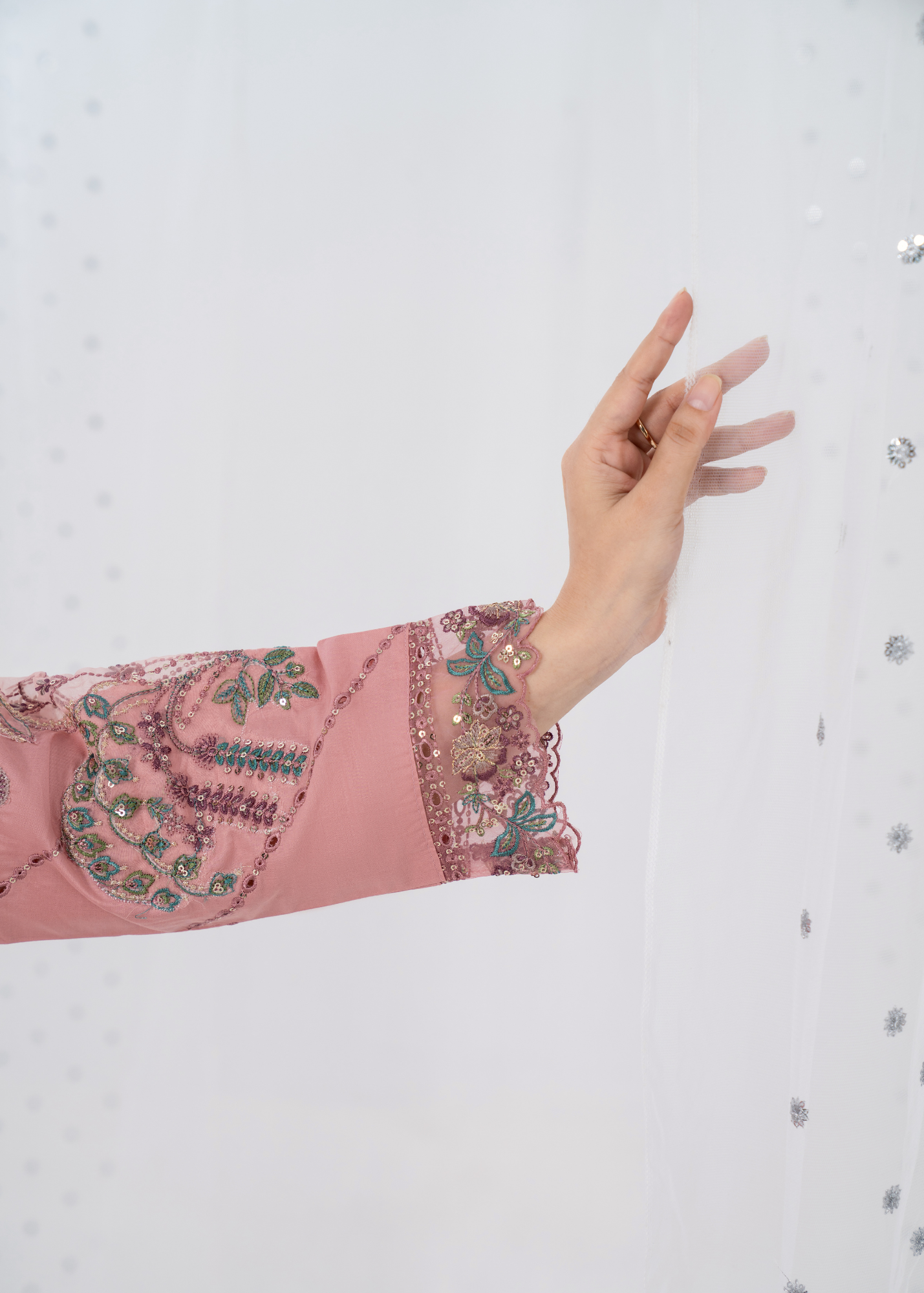 Luxury Embroidered 3PC Lawn Stitched Summer Suit